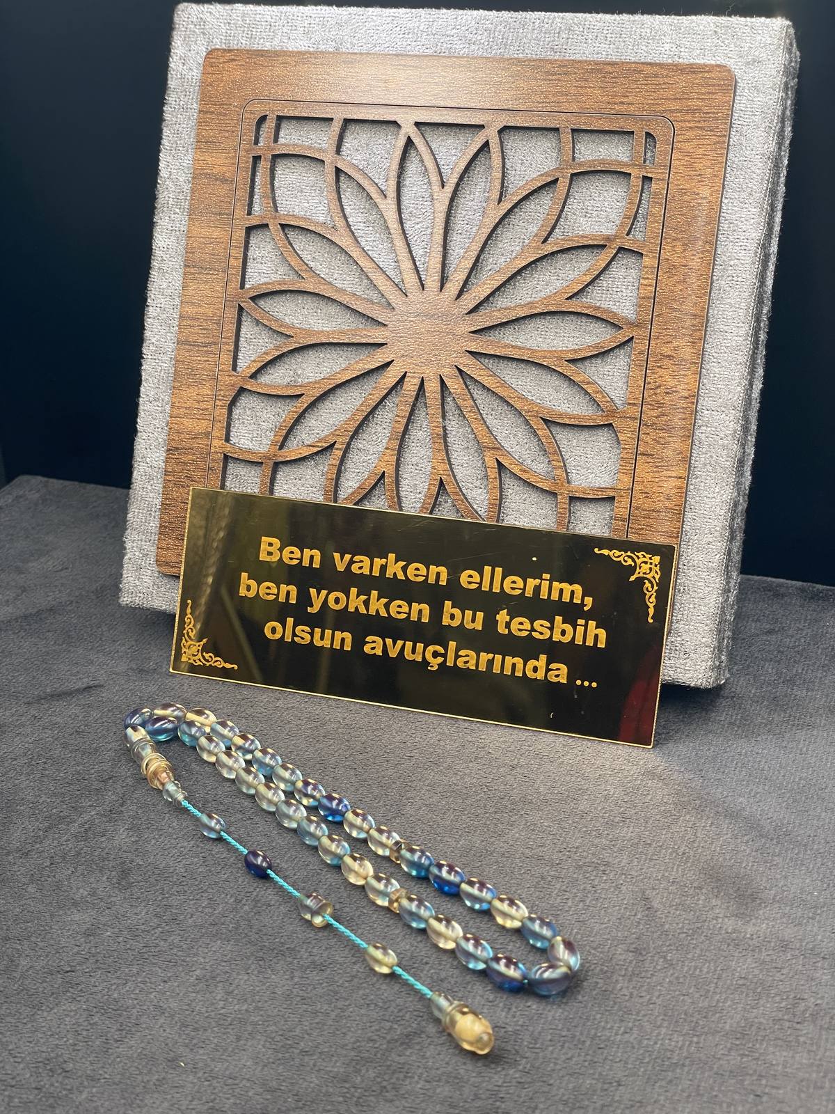 Bürokrat Boy Badem Kesim Çok Renkli Sıkma Kehribar Tesbih (Mavi, 6x9 mm)